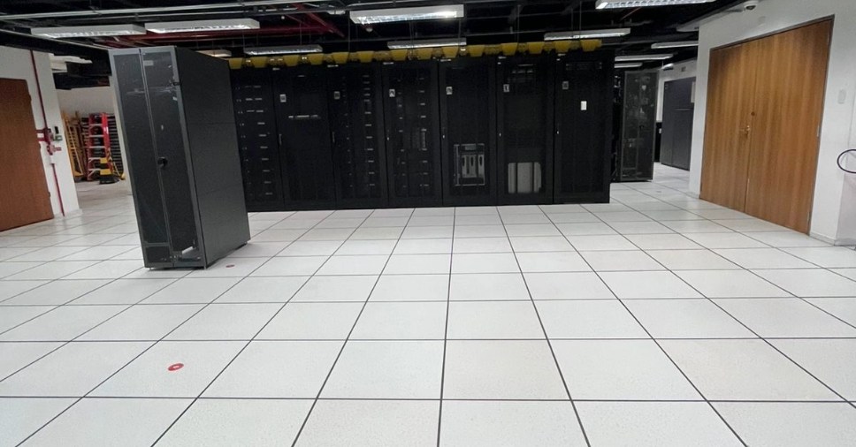 Instalação de piso elevado: entenda como é feita!